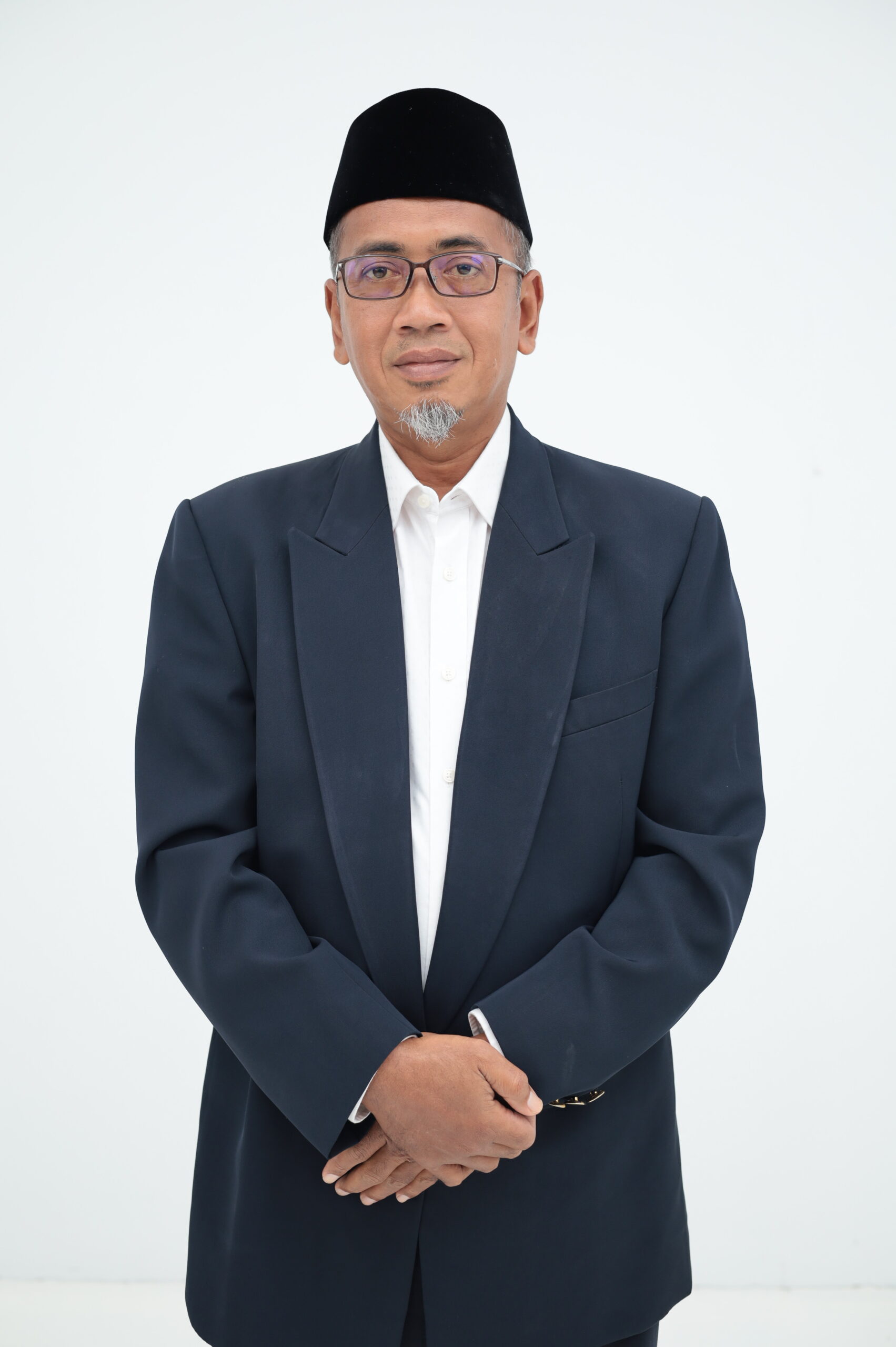 <strong><strong>AZHAM ZAMIRI</strong></strong>